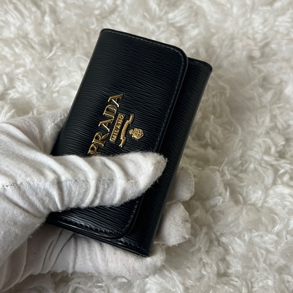 Prada Saffiano Key Holder Wallet - Picture 8 of 8